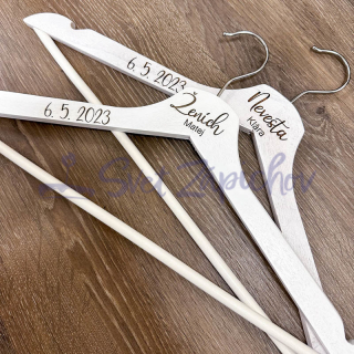 Svadobné vešiaky s gravírom 2 ks