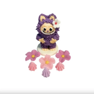 Cukrová figúrka Labubu s kvetmi